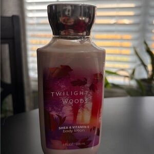 Discontinued Bath & Body Works Twilight Woods Shea & Vitamin E Body Lotion